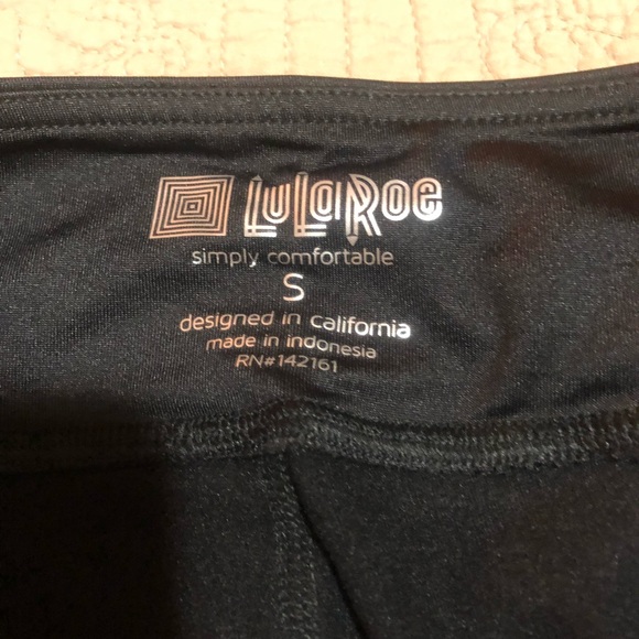 LuLaRoe S Jade workout capri NWT - Picture 3 of 4
